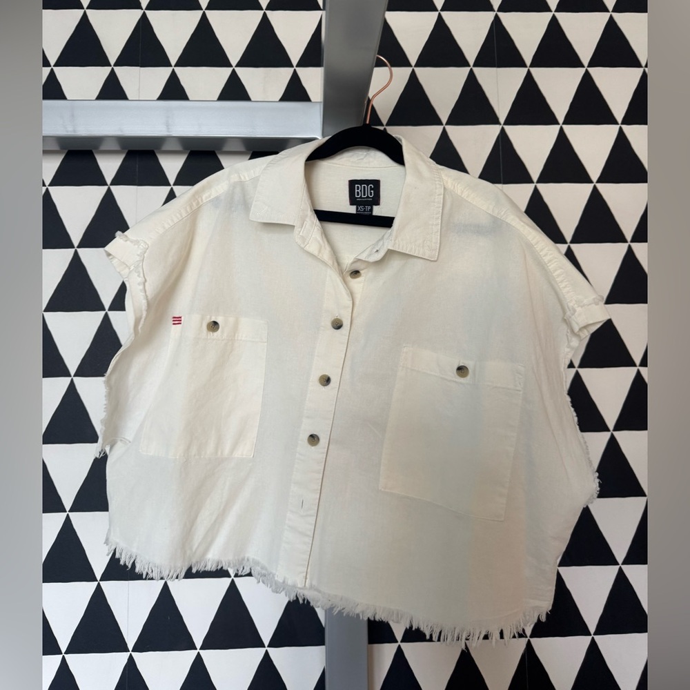BDG Cream Short Sleeve Button-Up